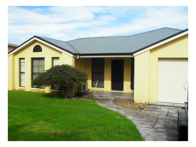 16 Connell Street, Old Bar NSW 2430