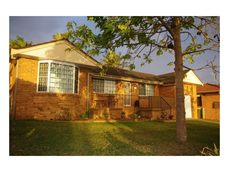 22 Molong Road, Old Bar NSW 2430