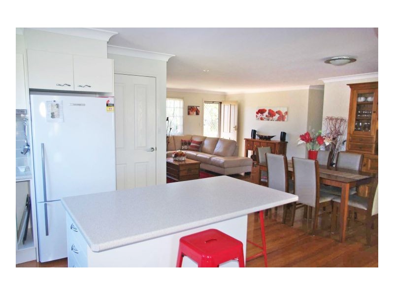 22 Molong Road, Old Bar NSW 2430