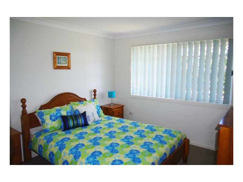 22 Molong Road, Old Bar NSW 2430