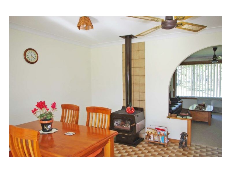 535 Old Bar Road, Old Bar NSW 2430