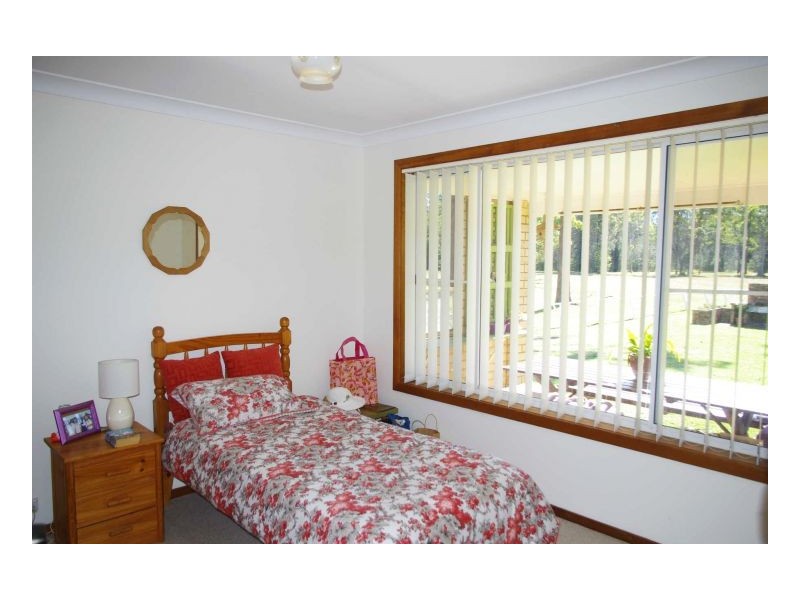 535 Old Bar Road, Old Bar NSW 2430