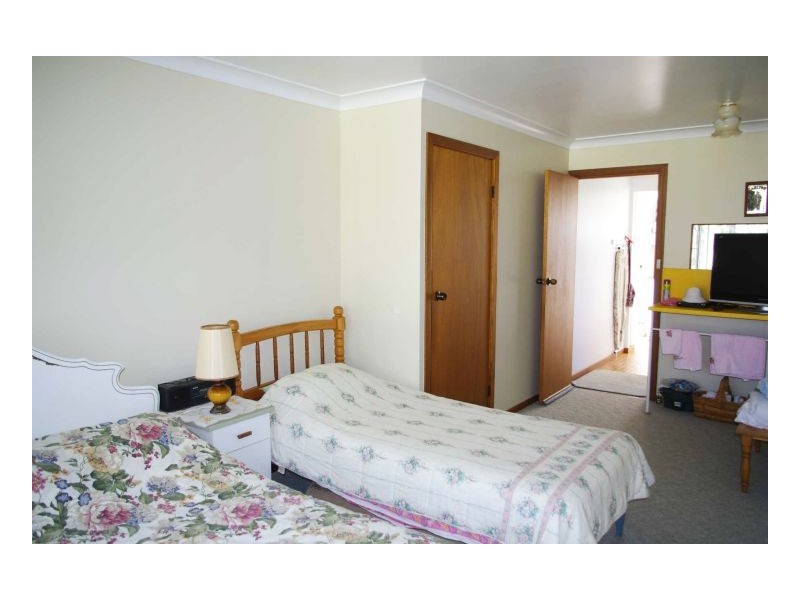 535 Old Bar Road, Old Bar NSW 2430