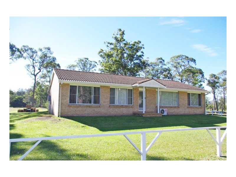 535 Old Bar Road, Old Bar NSW 2430