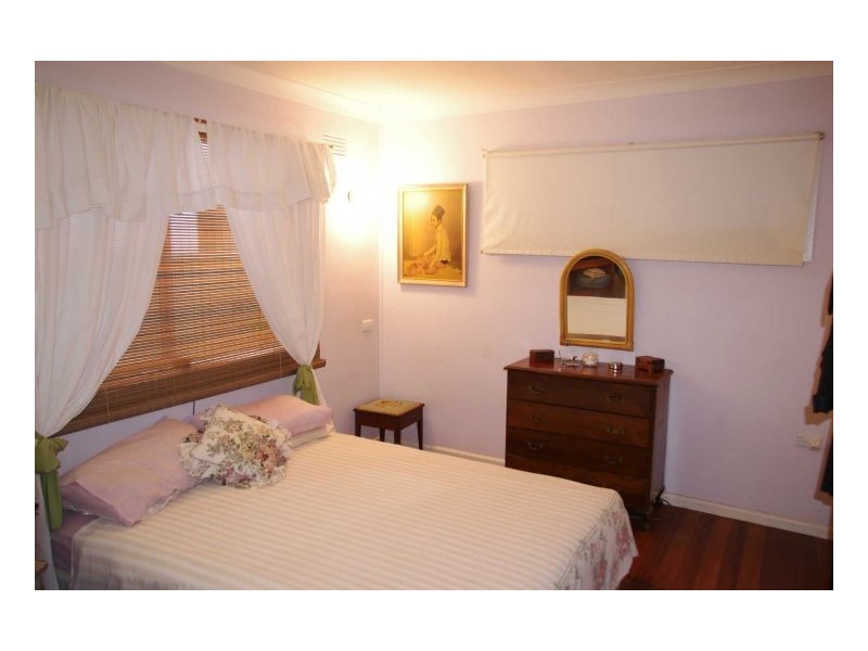 17 Ungala Road, Old Bar NSW 2430