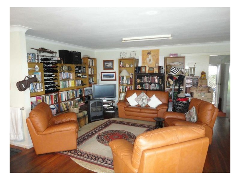 17 Ungala Road, Old Bar NSW 2430