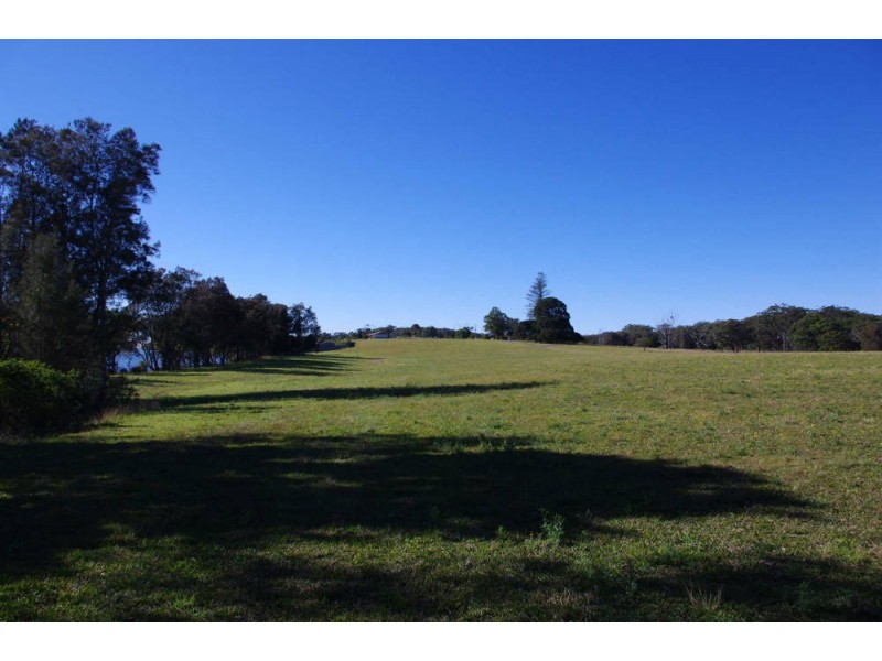 151 Waterman Street, Old Bar NSW 2430