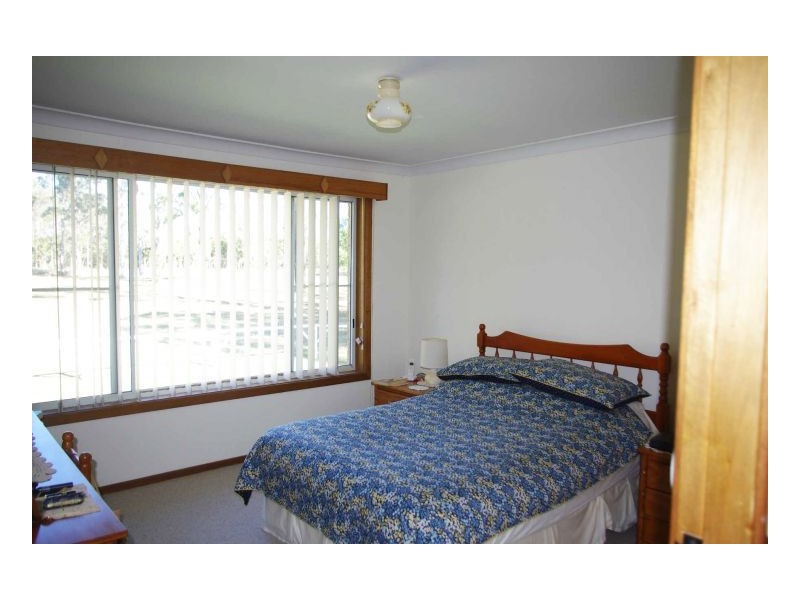 535 Old Bar Road, Old Bar NSW 2430