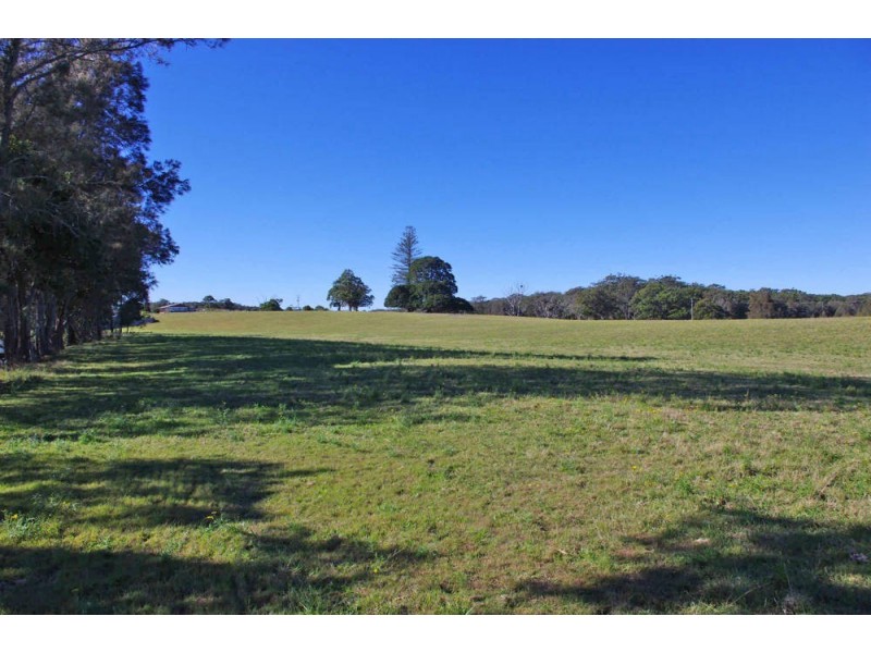 151 Waterman Street, Old Bar NSW 2430