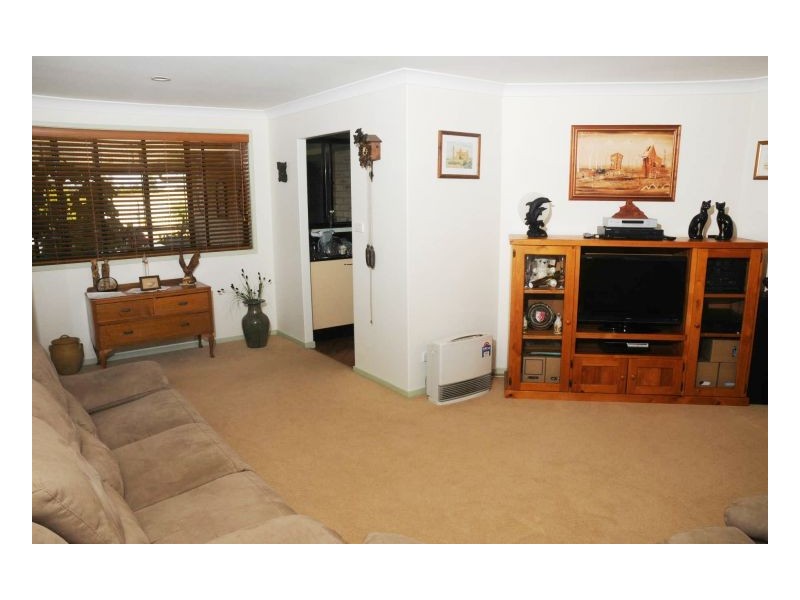 19 Bluehaven Drive, Old Bar NSW 2430
