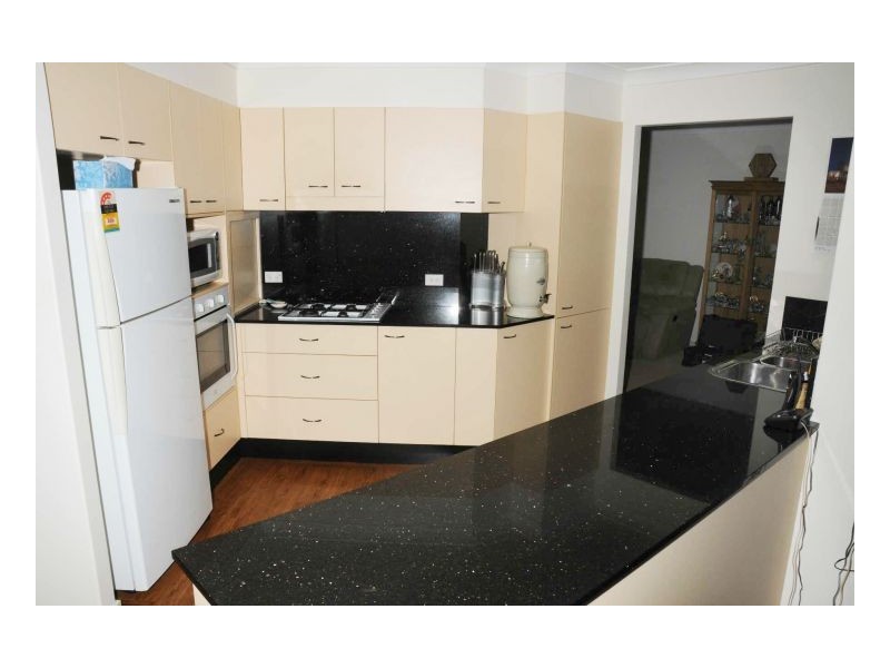 19 Bluehaven Drive, Old Bar NSW 2430