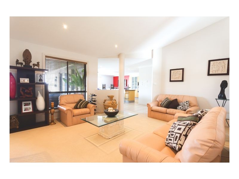7 Bluehaven Drive, Old Bar NSW 2430