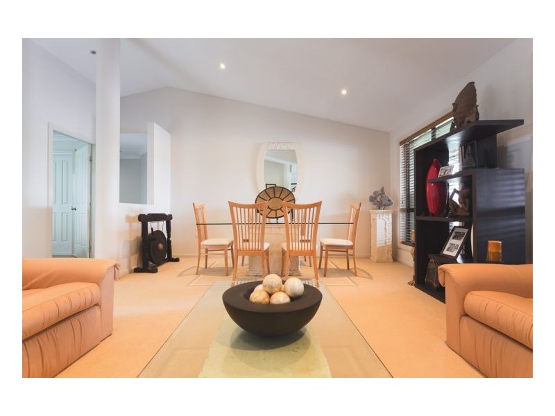 7 Bluehaven Drive, Old Bar NSW 2430