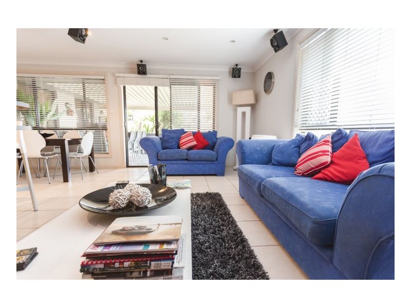 7 Bluehaven Drive, Old Bar NSW 2430