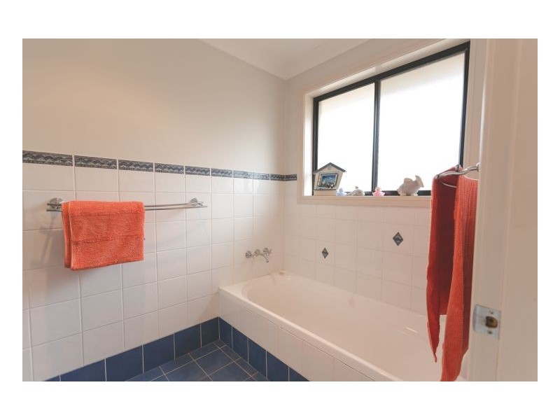 7 Bluehaven Drive, Old Bar NSW 2430