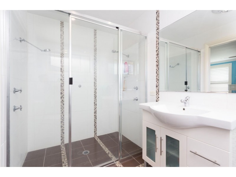 5 Eagle Close, Old Bar NSW 2430