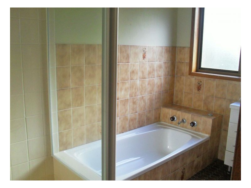 239 Warwiba Road, Old Bar NSW 2430