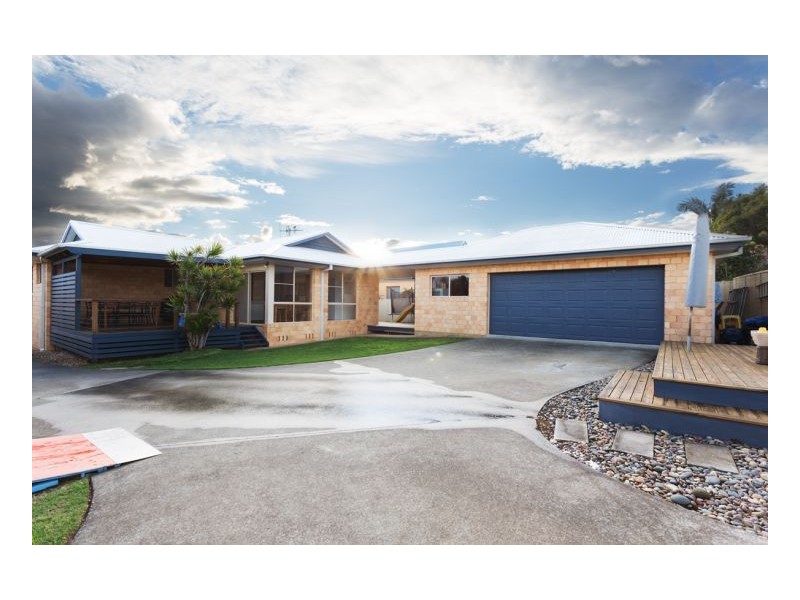 9 Surfsound Avenue, Wallabi Point NSW 2430