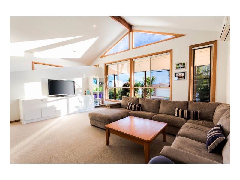 9 Surfsound Avenue, Wallabi Point NSW 2430