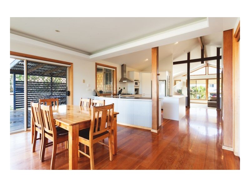 9 Surfsound Avenue, Wallabi Point NSW 2430