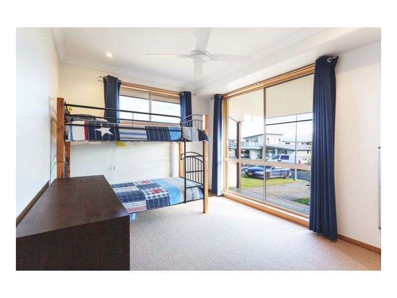 9 Surfsound Avenue, Wallabi Point NSW 2430