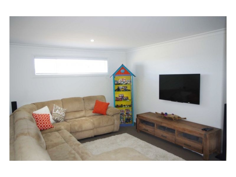 32 Bluehaven Drive, Old Bar NSW 2430