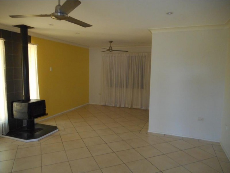 25 Bryan Street, Old Bar NSW 2430