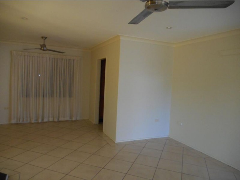 25 Bryan Street, Old Bar NSW 2430