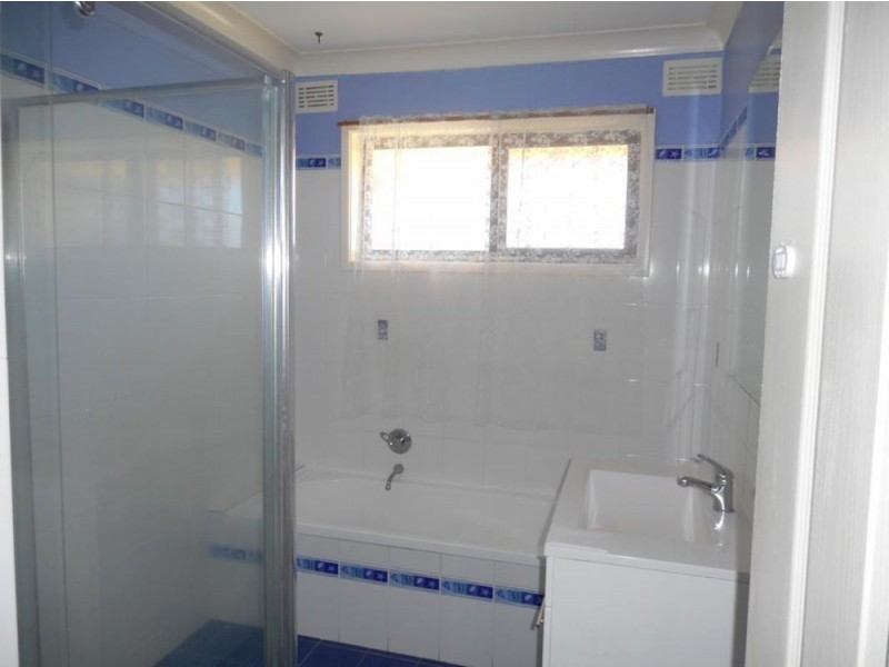 25 Bryan Street, Old Bar NSW 2430