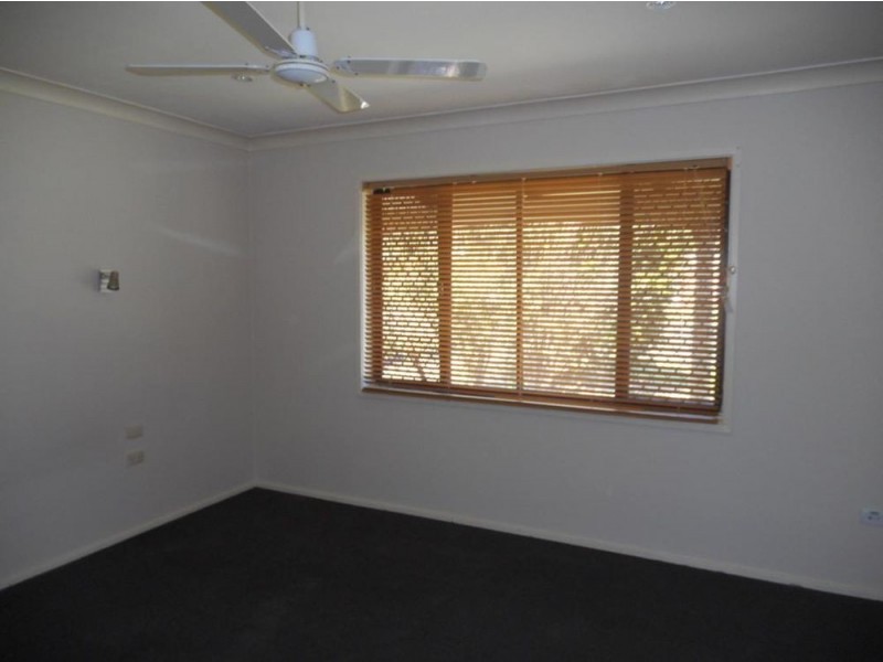25 Bryan Street, Old Bar NSW 2430