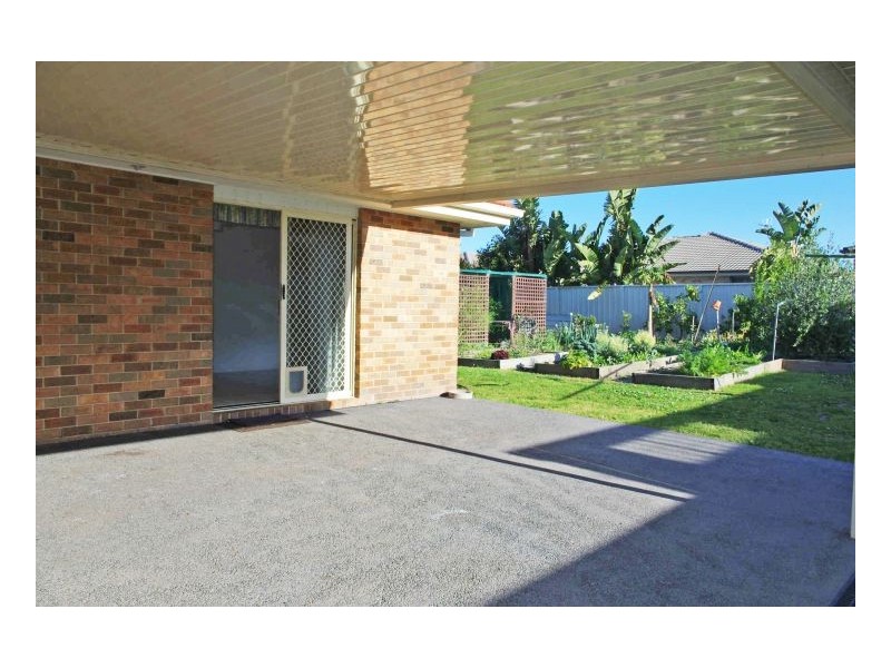 18 Albatross Way, Old Bar NSW 2430