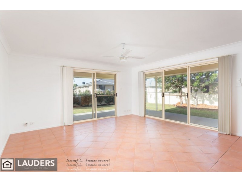 13 Rosier Place, Old Bar NSW 2430