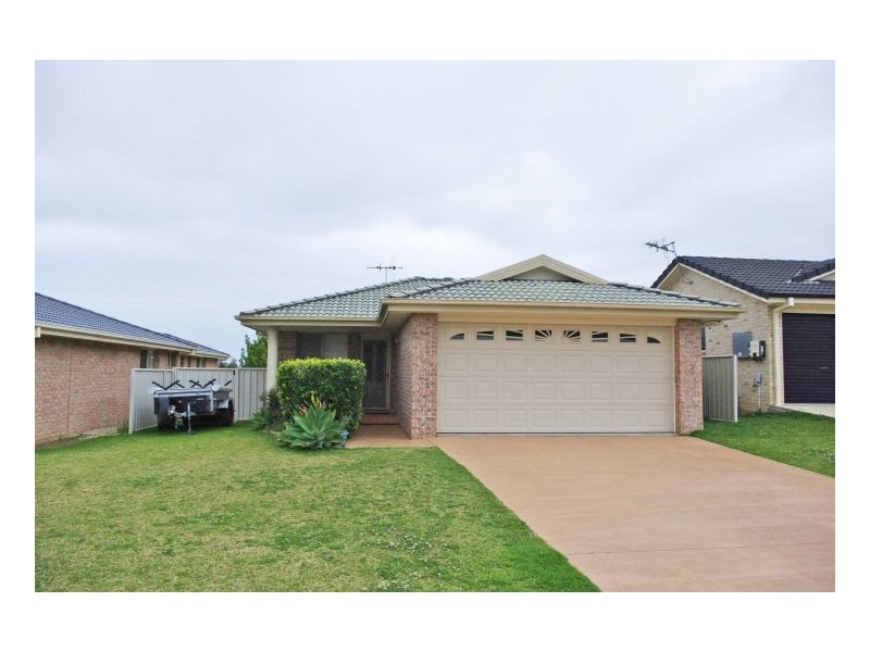 17 Bluehaven Drive, Old Bar NSW 2430