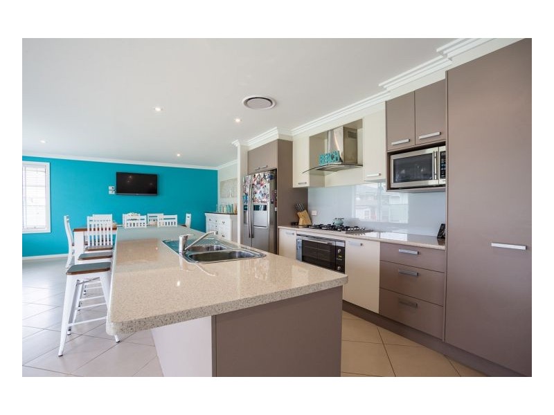 57 Bluehaven Drive, Old Bar NSW 2430