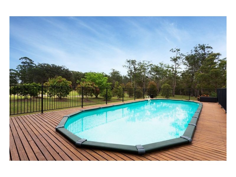 1 Windamere Place, Old Bar NSW 2430