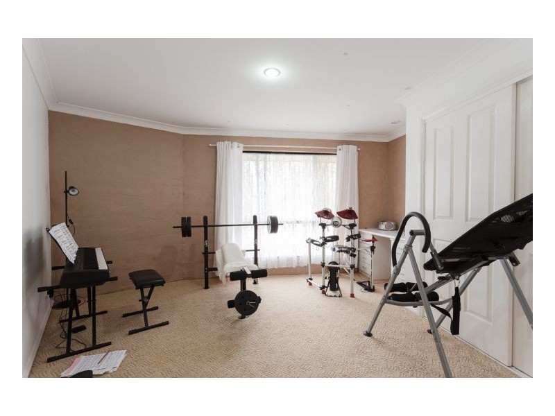 1 Windamere Place, Old Bar NSW 2430