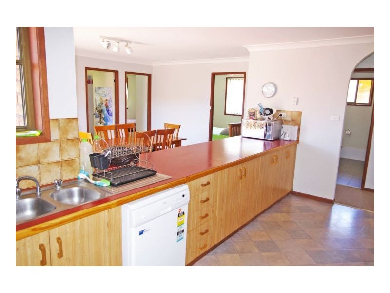 34 Joel Drive, Old Bar NSW 2430