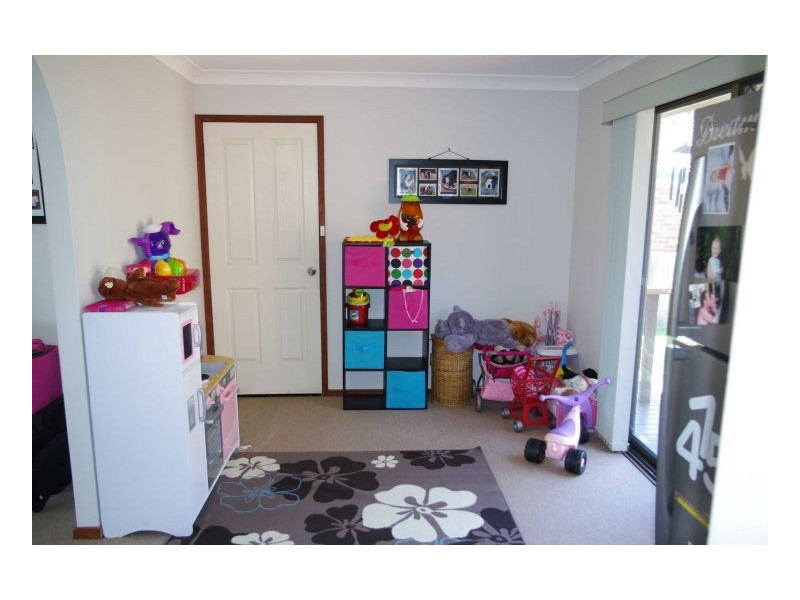 34 Joel Drive, Old Bar NSW 2430