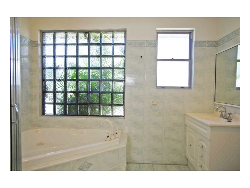 101 Main Street, Manning Point NSW 2430