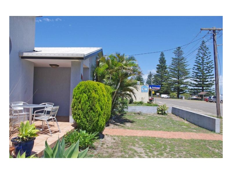101 Main Street, Manning Point NSW 2430