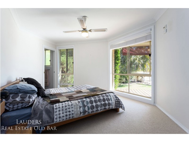 51 Gannet Crescent, Old Bar NSW 2430