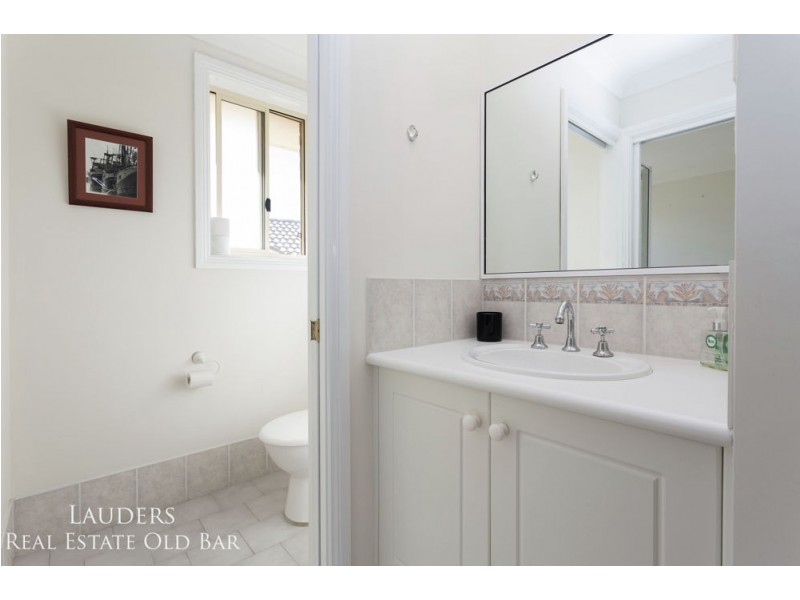 51 Gannet Crescent, Old Bar NSW 2430