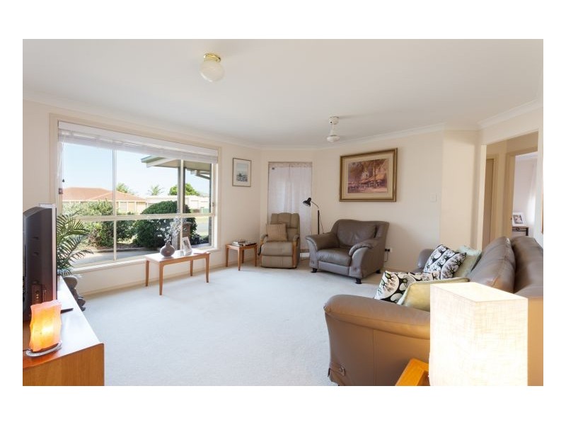 29 Pryor Crescent, Old Bar NSW 2430