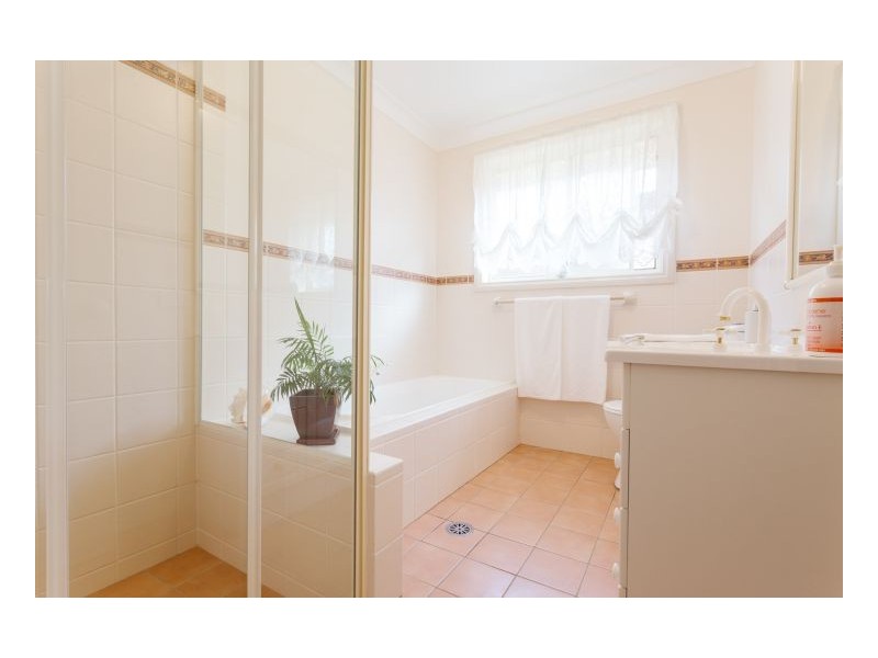 29 Pryor Crescent, Old Bar NSW 2430