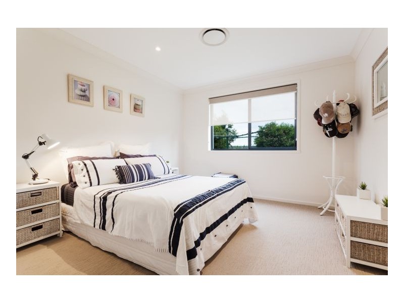 6 Spinnaker Cove, Wallabi Point NSW 2430