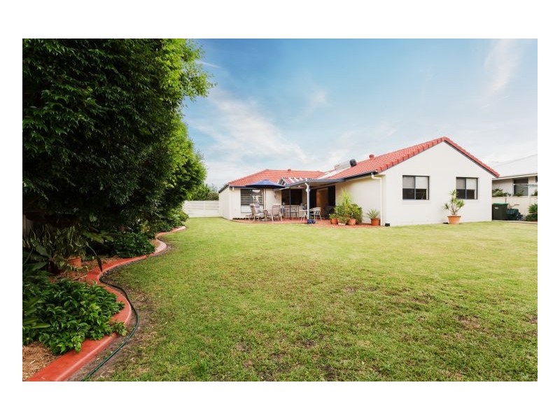 6 Spinnaker Cove, Wallabi Point NSW 2430