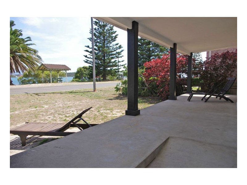 83 Main Road, Manning Point NSW 2430