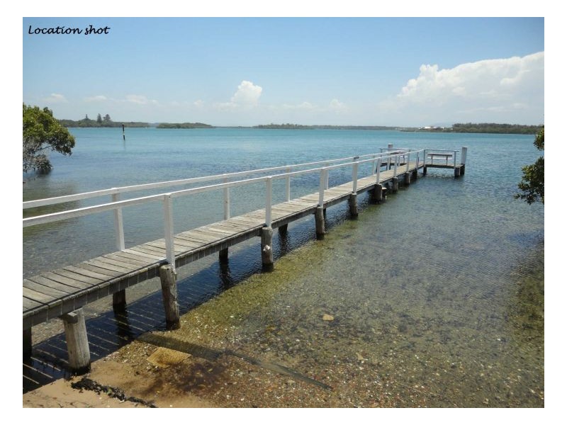 83 Main Road, Manning Point NSW 2430