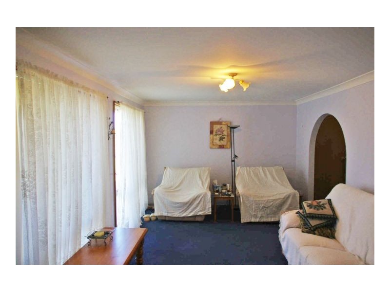 11 Cross Street, Old Bar NSW 2430