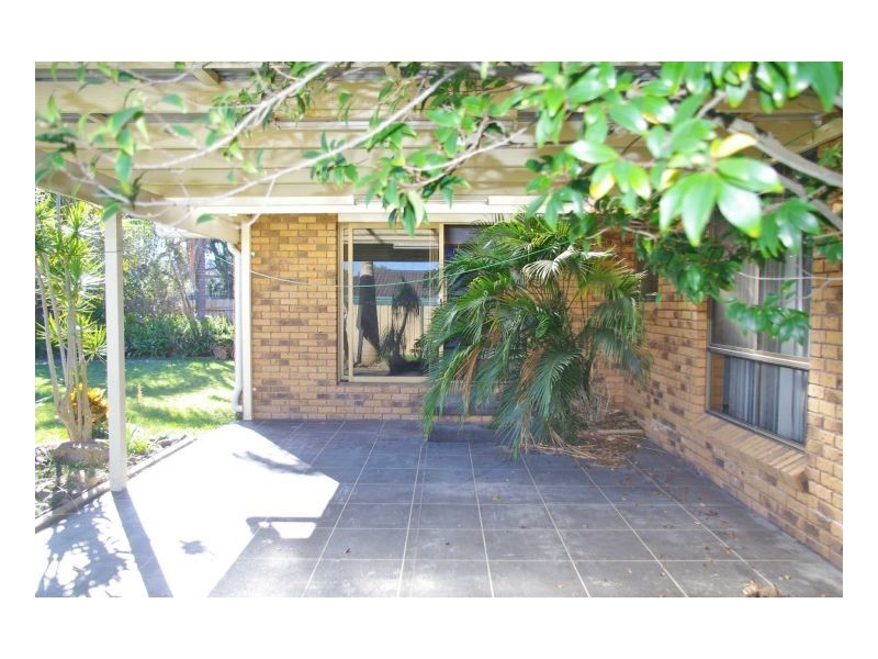 11 Cross Street, Old Bar NSW 2430